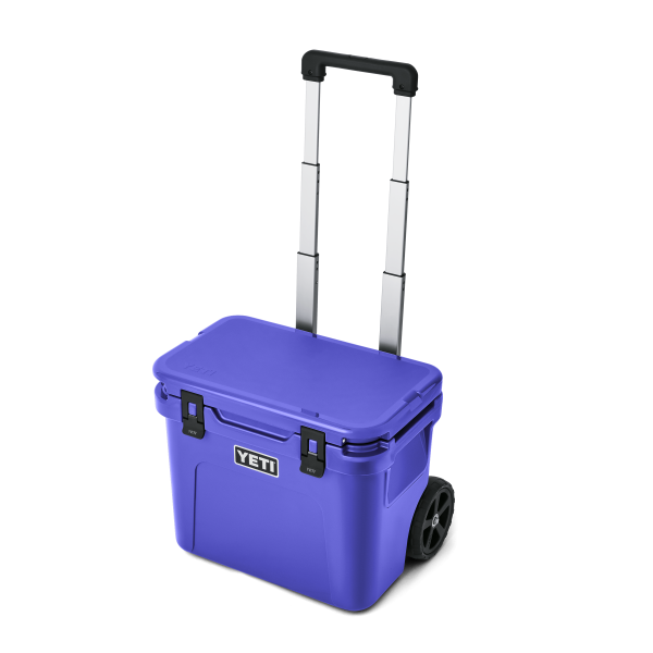 YETI Roadie® 32 Wheeled Hard Cooler Ultramarine Violet
