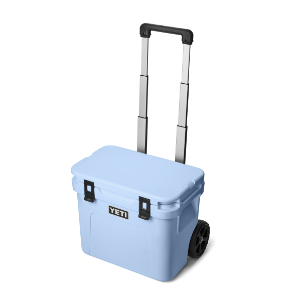 YETI Roadie® 32 Wheeled Hard Cooler Big Sky Blue